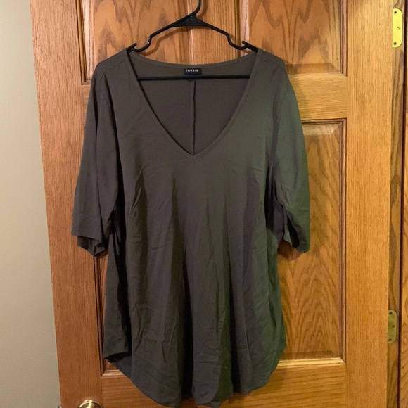 Torrid Olive tunic - Picture 1 of 2